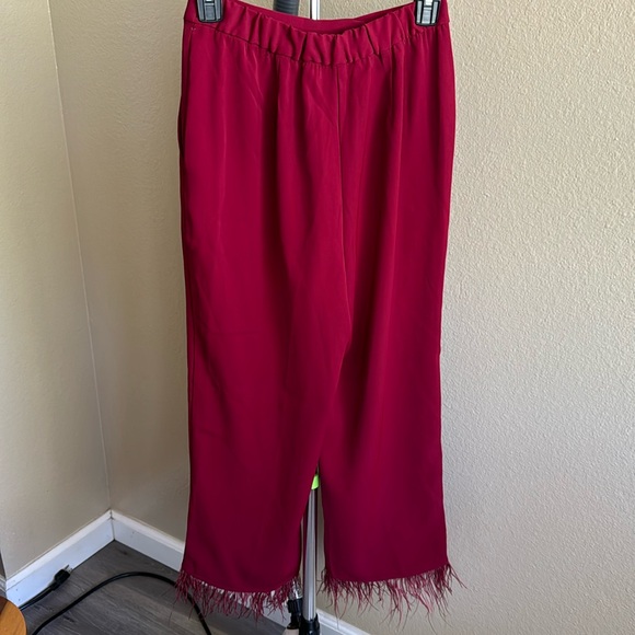 NWT WAYF sz XS scarlet red feather trim pants - Picture 10 of 12